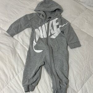 Nike Kids Gray Hooded Footie